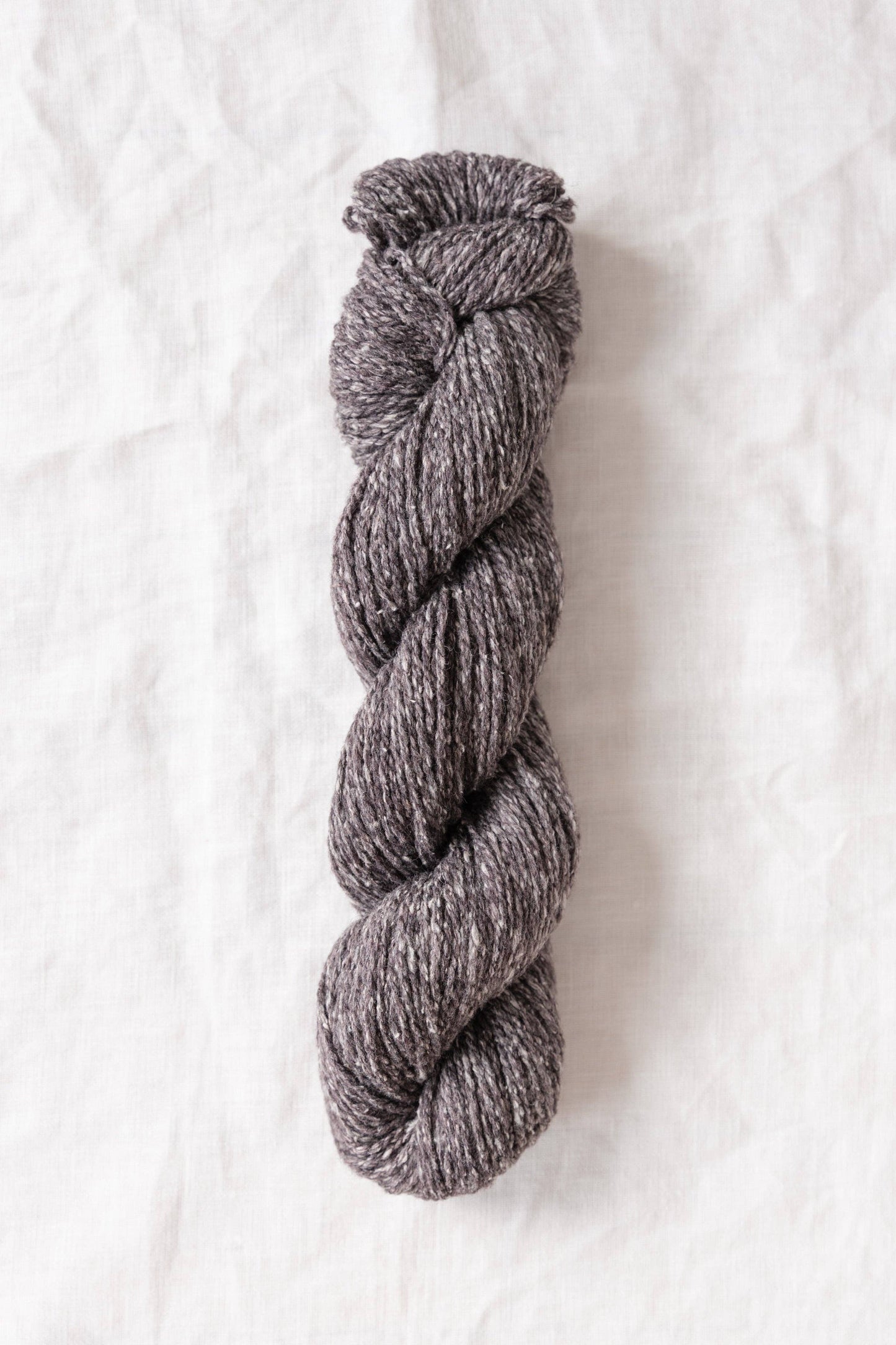 LOVermont Yarns Quince & Co Wren Oso 60% US Wool 40% US Organic Cotton