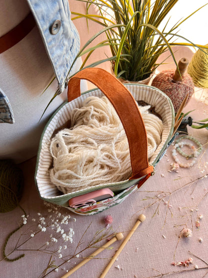 Atenti - Florence Caddy